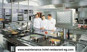 معدات مطبخ الفندق