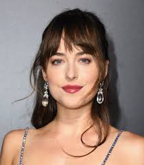 No actor is exactly like the character they play irl, but so imagine my sadness when the actress grew out her steele bangs once the trilogy wrapped filming the last year. I M Low Key Stalking Dakota Johnson S Hair Glamour