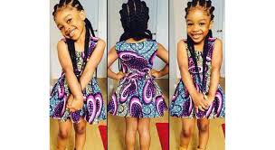Photo de la chanteuse modèles de coiffures tresses africaines cette coiffure impressionnante est composée de multiples petites mèches tressées dans les cheveux afro. Cheveux Crepus 32 Coiffures Pour Petite Fille