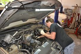 Even if it is hitting a remotely close peak compression it should take longer to build to it than a healthy. Duramax Lly Head Gasket Fix Diesel World