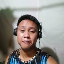 Hoping someone can help me... Idk what happened, but I can't see all my  battle survivors in formation to add them anymore. Also, I can find any  resources at all. It tells