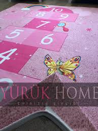 3d halı örtüsü modelleri içerisinden en fazla lastikli halı örtüleri tercih edilmektedir. Seksekli Hali Ortusu Yurukhome Com