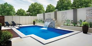 Idee Piscine N 11 Devibat Com Backyard Pool Landscaping Fiberglass Swimming Pools Leisure Pools