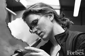 在「空间撕裂」展中感受“纸之魅”，Angela Glajcar：纸雕的更高 ...