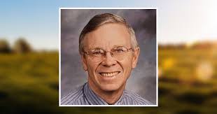 Marilyn Farrell's Instagram, Twitter & Facebook