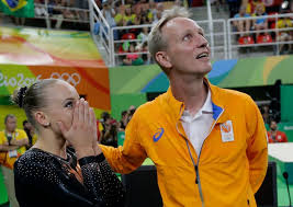 Jul 25, 2021 · 8 juli sanne en lieke wevers ontbraken bij de mediamiddag die gymnastiekbond kngu had georganiseerd met de olympische turnploeg die zondag afreist naar japan. Als Hij Al Is Veranderd In 2007 Waarom Is Hij Dan Nooit Naar Ons Toegekomen De Volkskrant