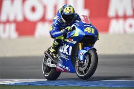С первого ряда стартовали виньялес, квартараро и баньяйя. Motogp Weltmeisterschaft Assen Nl 27 Juni