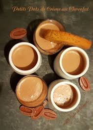 Les Petits Pots De Creme Au Chocolat C B Cakes Biscuits Petits Pots De Creme Au Chocolat Creme Au Chocolat Recette Chocolat Chaud