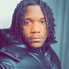 When I was young I use to stare at mfs in the Casket tryna catch them  moving 🤣😭