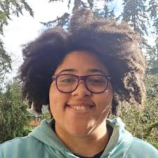 Congrats Spaceworks grads! Last Tuesday evening we celebrated the  participants of the Fall 2023 Business Plan Cohort! It was an exciting  night to celebrate our graduates and their businesses! Family and friends