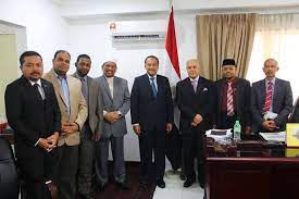 Mesir menutup kantor kedutaan besarnya di tripoli pada 2014 silam atau ketika banyak misi diplomatik asing di ibu kota itu juga angkat kaki menyusul konflik besar. Dr Ahmad Samsuri Mokhtar Auf Twitter Kunjungan Hormat Ke Kedutaan Mesir Di Ampang Pada Petang Jumaat Semalam Turut Bersama Yb Ustaz Hj Satiful Bahri Pengerusi Jawatankuasa Pelaksanaan Syariah Pendidikan Dan Pengajian Tinggi