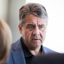 Er folgt auf jürg zeltner, der sein mandat ende des vergangenen jahres niedergelegt. Sigmar Gabriel Ex Spd Chef Wird Aufsichtsrat Der Deutschen Bank Manager Magazin