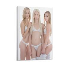 Amazon.com: FTuyTd Sexy Poster Elsa Jean Sexy Hot Actress Room Aesthetics  Modern Wall Decor (4) Canvas Painting Posters And Prints Wall Art Pictures  for Living Room Bedroom Decor 16x24inch(40x60cm) Frame-style-3: Posters &