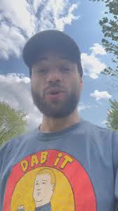 Ladies and gentleman... Mr. Philip Roach