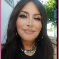 20+ perfiles de «Claudia Yepez»