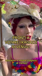 Vota i Ragazzi di Venus: Gioco Estivo in Piscina