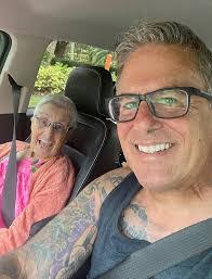 Kim Eberhardt's Instagram, Twitter & Facebook