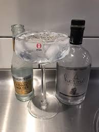 Har man annan sprit eller likör i är. Vi Som Alskar Gin Home Facebook