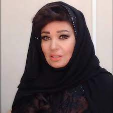 طمأنت الراقصة المصرية فيفي عبده جمهورها على وضعها الصحي بعد شهر من خضوعها لجراحة دقيقة في الظهر، وأكدت قرب انتهاء معاناتها الصحية لافتة إلى أنها بانتظار خطوة واحدة. ÙÙŠÙÙ‰ Ø¹Ø¨Ø¯Ù‡ Ø¨Ø§Ù„Ø­Ø¬Ø§Ø¨ ØªØªØ­Ø¯Ù‰ Ø§Ù„Ø®ÙŠØ± ÙˆØªØªÙƒÙÙ„ Ø¨ Ù¡Ù Ù  Ø£Ø³Ø±Ø© ÙÙŠØ¯ÙŠÙˆ