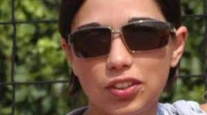 Erika in carcere ha scelto di andare avanti, di provare a ricostruire la sua vita. Erika De Nardo Lasciate Che Viva In Pace Quibrescia