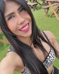 Mary Hellen (@marhellenn) • Instagram photos and videos