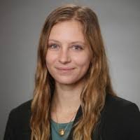 Kari Peterson's Instagram, Twitter & Facebook