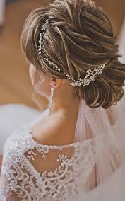 Light flying waves one from trending wedding hairstyles now, it will suit any bride. Classic Wedding Hairstyles 30 Timeless Ideas Wedding Forward