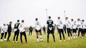 Jun 27, 2021 · yusuf demir zählt mit seinen 18 jahren zu den begehrtesten nachwuchstalenten in ganz europa. U21 Team Vor Showdown In Der Turkei Gelandet Oefb At