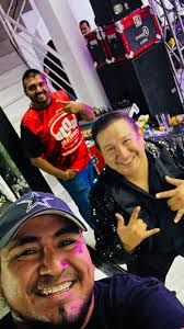 🎉🎧 ¡Feliz cumpleaños, DJ Oscar! 🎧🎉 Hoy celebramos no solo un año más de  vida, sino también a una persona que ha sido un gran apoyo para nosotros en  muchas ocasiones, siempre