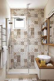 Carta Da Parati Bagno Pro E Contro Prezzi Temi Tipologie 2021 Arredamento Piccolo Bagno Decorare Bagno Piccolo Arredamento Bagno