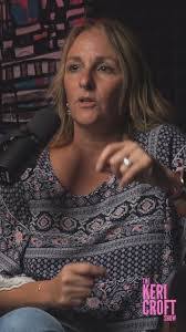 Lyn Croft's Instagram, Twitter & Facebook