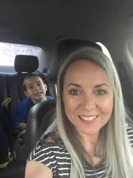 Visiting an aquarium with kindergarteners