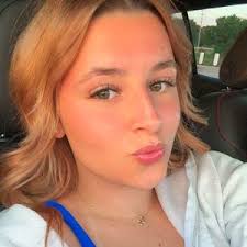 Fallon Kaylee (@fallon.hall)