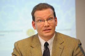 Pressekonferenz der Polizeidirektion Berlin: Dr. Frank M. Heller