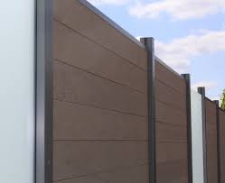 Wpc Sichtschutz Mit Glaselement Materialien Brugmann System Wpc Zaunfeld Set Sand Mit Glaselement Matt Zaunfelder Holz Sichtschutzzaun Garten Zaunfelder