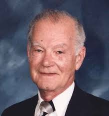 Laura Meixner's Instagram, Twitter & Facebook