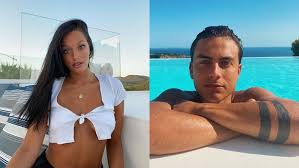 Paulo dybala and girlfriend oriana sabatini share their relationship online.source:instagram. El Romantico Chapuzon De Paulo Dybala Y Oriana Sabatini Entretenimientos Telefe Com