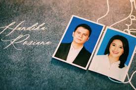 Pengalaman mengurus legalisir foto copy surat nikah di kua aviantorichad catatan harian programmer gaptek. 10 Foto Buku Nikah Pasangan Selebriti