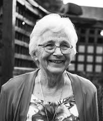 Obituary of Betty Gertrude MacCallum