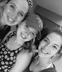 Julia Clayton (@jclayton518)