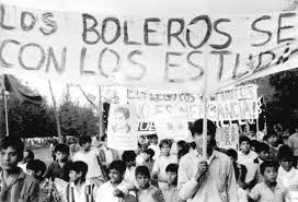 Jesús manso y humilde de corazón, hacer mi corazón semejante al. Mexico En El Tiempo On Twitter Un Grupo De Ninos Y Jovenes Acompanan La Marcha Del 13 De Agosto De 1968 Https T Co 9hzgr8sx5r
