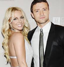 Britney spears, justin timberlake (boyfriend) & carson daly (11/03/01) total britney live. Pin On Beauty