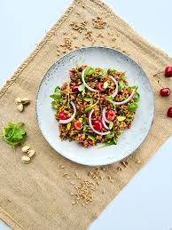 Salade De Farro Cerises Pistaches Sabarot Pistache Salade Idee Recette