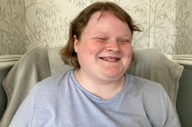 Lela Patterson's Instagram, Twitter & Facebook