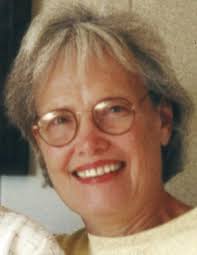 Carolyn Deroo's Instagram, Twitter & Facebook