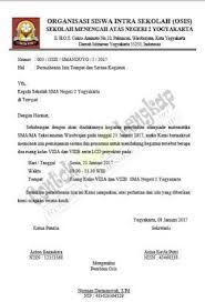 Pada artikel sebelumnya kita telah membahas mengenai contoh surat pemberitahuan secara resmi.pada kesempatan kali ini kita akan membahas mengenai surat pemberitahuan dengan tujuan yang lebih spesifik yaitu ditujukan kepada orangtua murid. Contoh Surat Dinas Rapat Osis Brainly Co Id