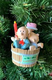 Vintage 1982 Donna Lee HALLMARK Keepsake "rub-a-dub-dub" Christmas TREE  ORNAMENT