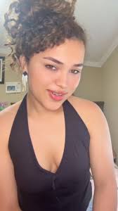 Karla Peralta 72 , #reinasdesabadobailable