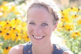 Melissa Newton's Instagram, Twitter & Facebook