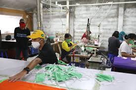 Pabrik yang dibangun di atas lahan seluas 5 hektare itu diproyeksikan mampu menyerap lebih dari 1.200 tenaga kerja. Selain Jualan Pabrik Masker Ini Juga Sumbangkan Masker Buatannya